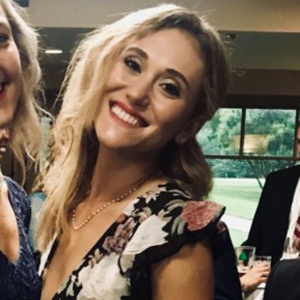 Meet your Posher, Corinne